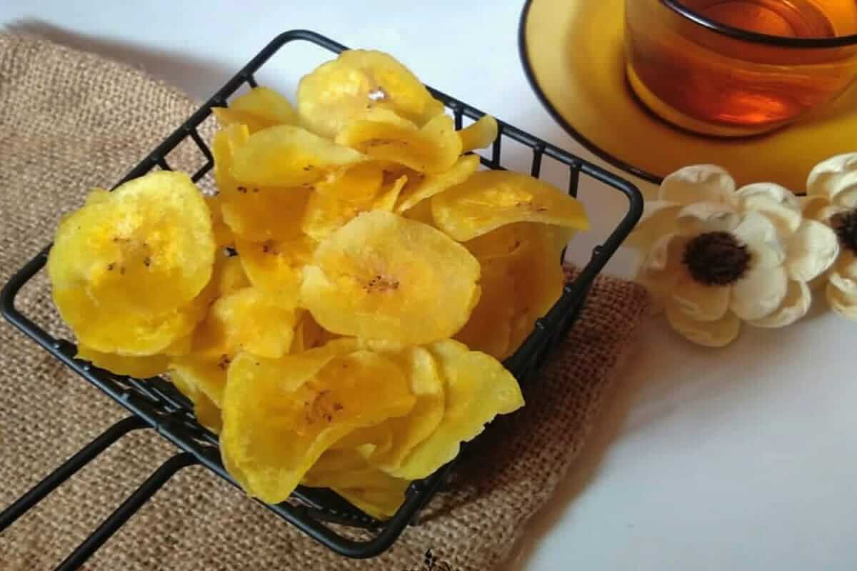 Cara Membuat Keripik Atau Seriping Pisang Yang Renyah (4 Bahan ...