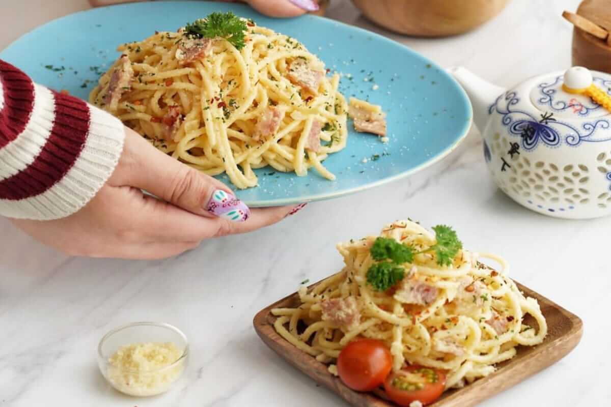 Resep Spaghetti Carbonara Yang Creamy — Rinaresep.com