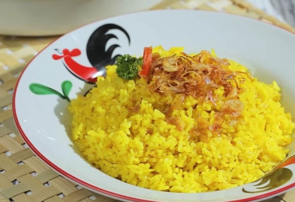 Cara-Membuat-Nasi-Kuning-Menggunakan-Rice-Cooker