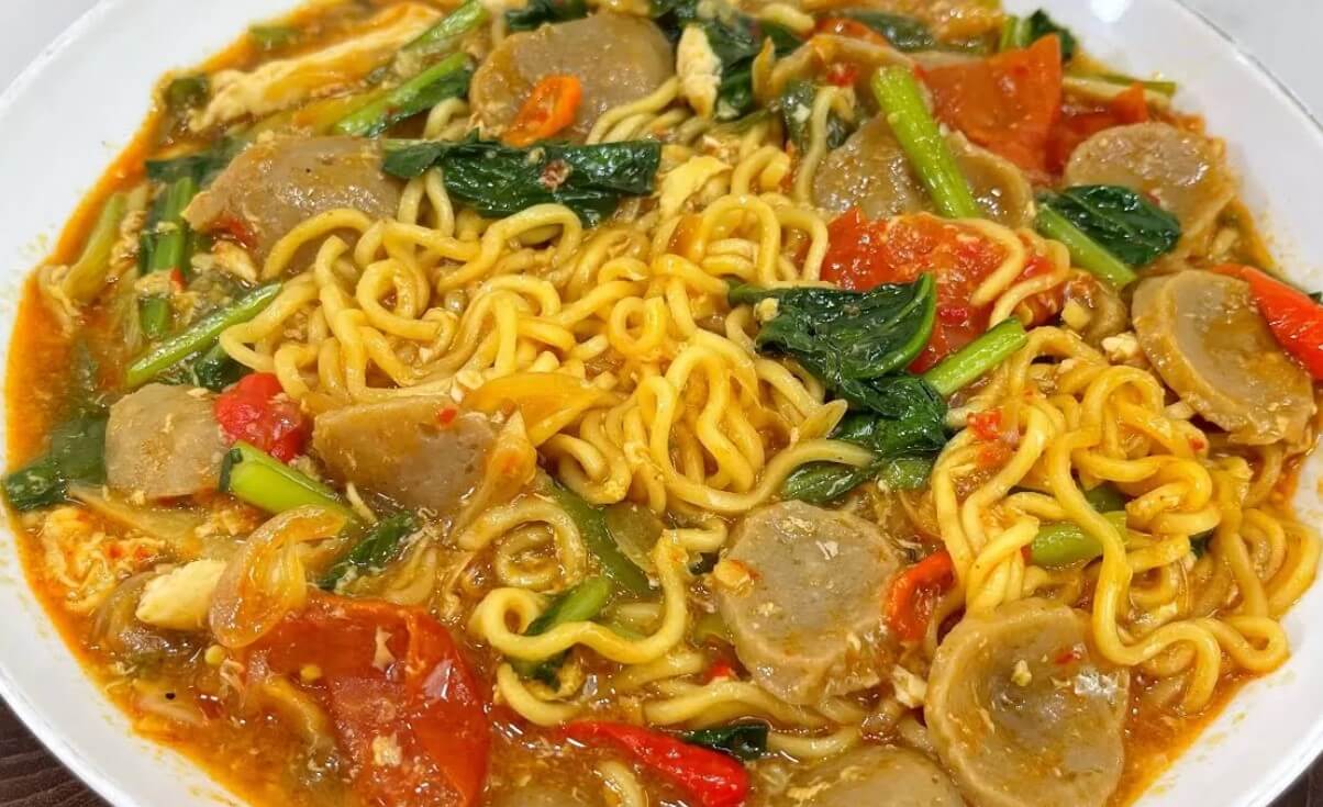 Mengapa-Memilih-Mie-Nyemek-Indomie